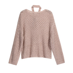 A long-sleeved sweater with a mesh pattern, featuring a high neck and long sleeves.