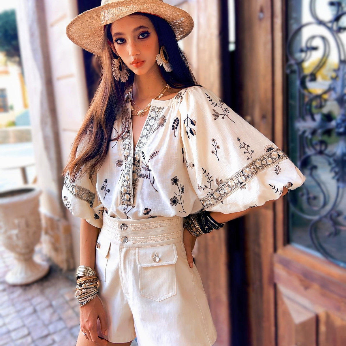 Vintage-Inspired Floral Embroidered Linen-Blend Boho Blouse with Balloon Sleeves